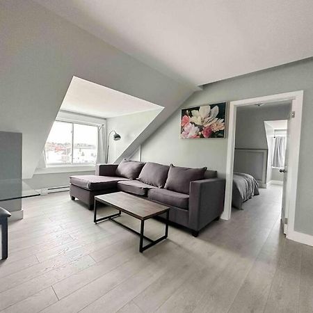 Unique Modern Luxury 2 Bedroom Apartment Rental Chapleau Ngoại thất bức ảnh